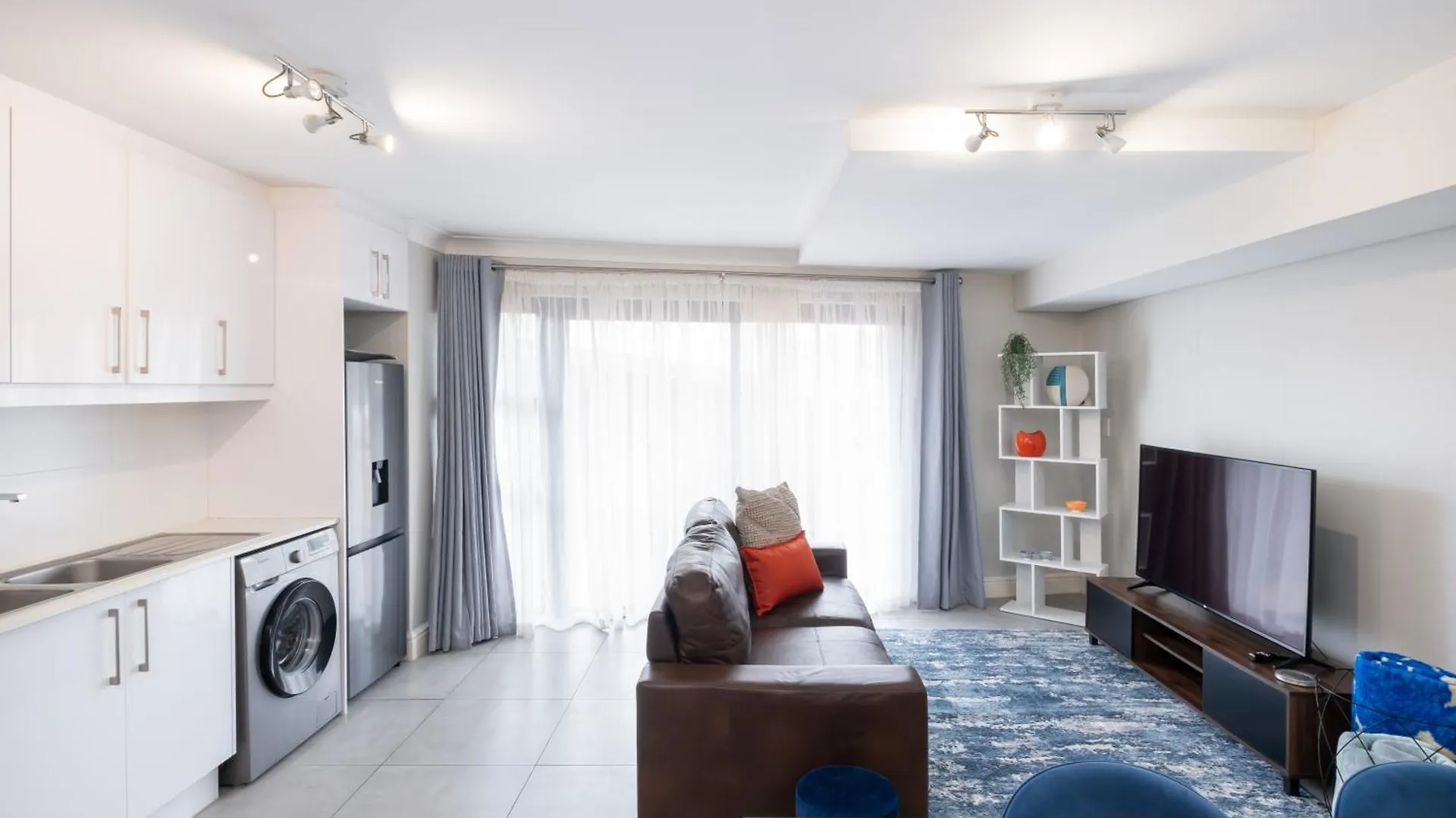 Madison Modern Oasis Apartment Cape Town