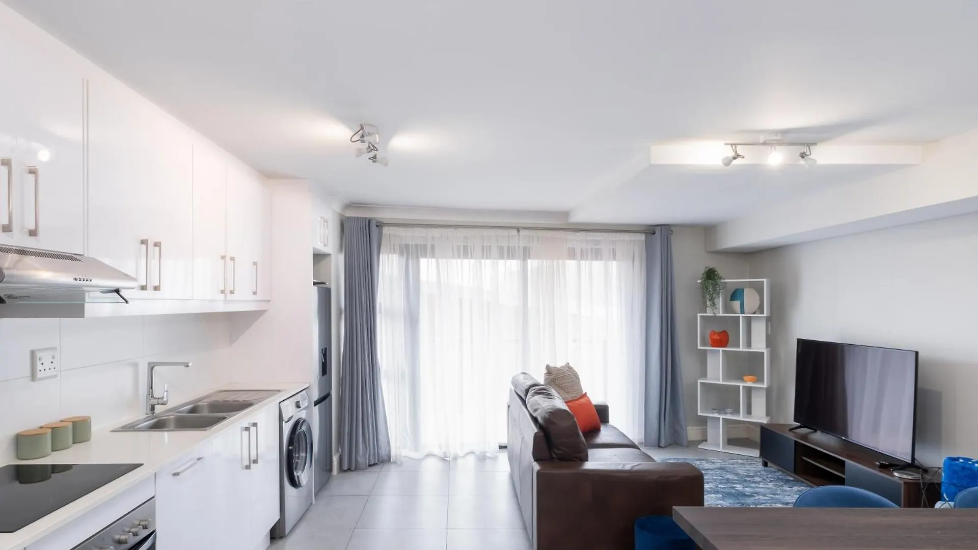 Madison Modern Oasis Apartment Cape Town